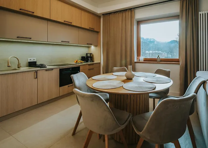 Visitzakopane - Gorące źródła Atena Apartamento *